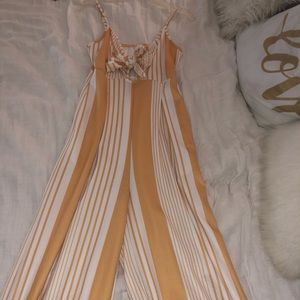 Yellow pant suit💛